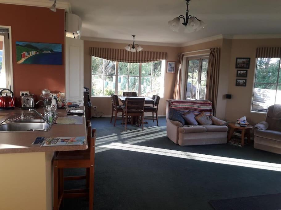 PapatowaiTram Track Retreatアパートメント エクステリア 写真